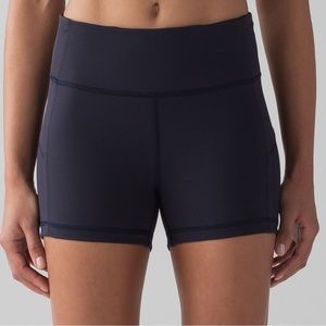 Lululemon SMOOTH STRIDE HOT SHORT *3.5"